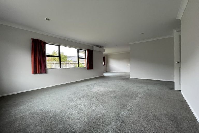 Photo of property in 73 Mandel Mews, Waiwhetu, Lower Hutt, 5010