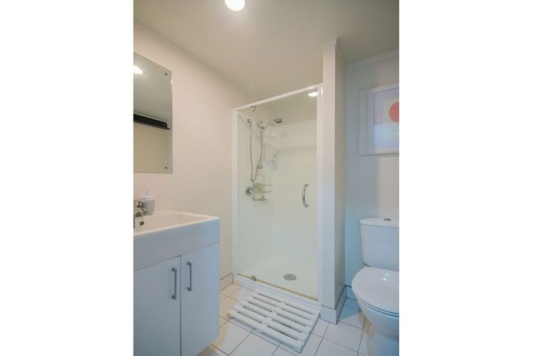 Photo of property in Waldorf Bankside Apartments, 4e/8 Bankside Street, Auckland Central, Auckland, 1010