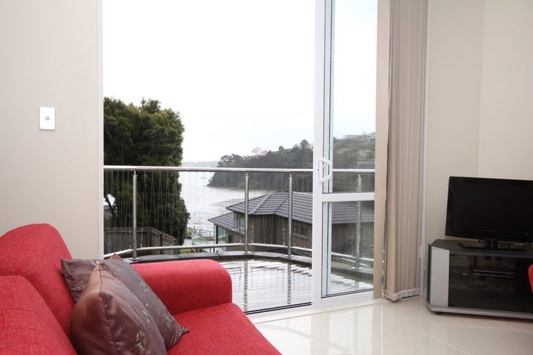 Photo of property in 97a Island Bay Road, Beach Haven, Auckland, 0626