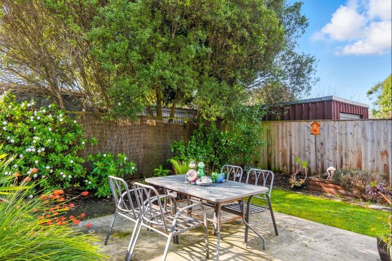 Photo of property in 37 Liverpool Street, Levin, 5510