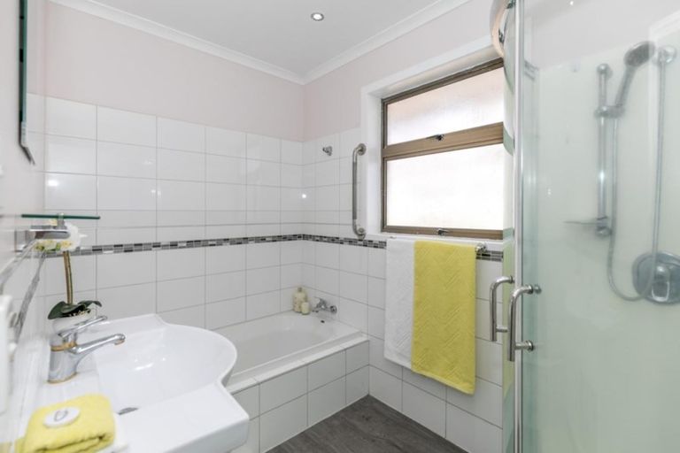 Photo of property in 35 Mitcham Avenue, Forest Lake, Hamilton, 3200