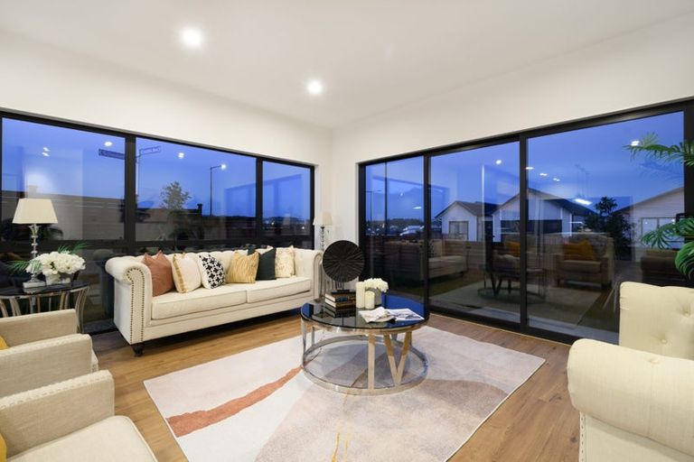 Photo of property in 15 Croatia Avenue, Huapai, Kumeu, 0810