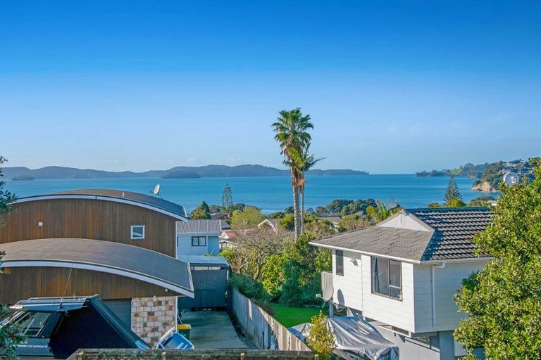 Photo of property in 18 Tara Place, Snells Beach, 0920