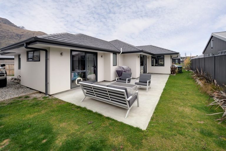 Photo of property in 66 Toni's Terrace, Lower Shotover, Queenstown, 9304