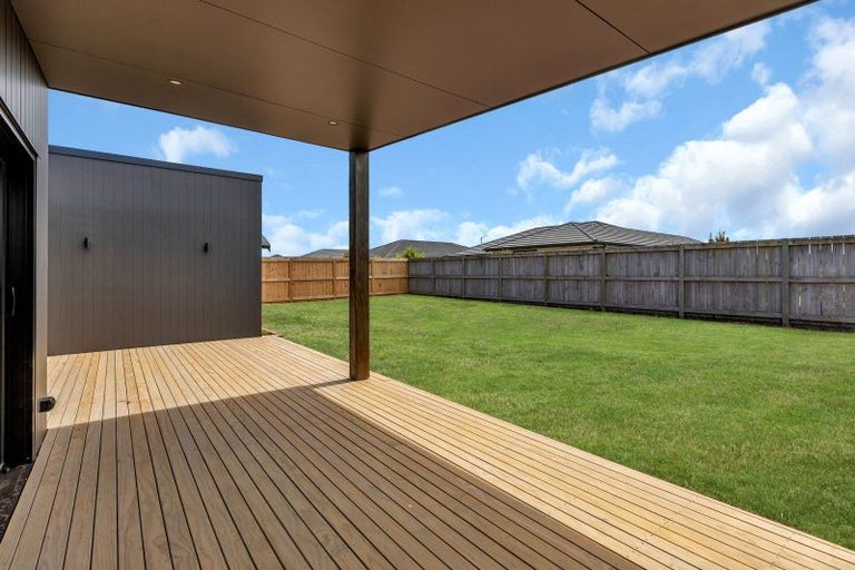 Photo of property in 25 Kapiakauri Road, One Tree Point, 0118