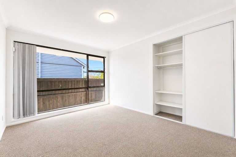 Photo of property in 2 Resolution Place, Bryndwr, Christchurch, 8053
