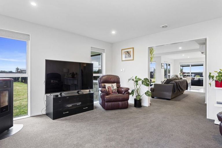 Photo of property in 10 Norris Drive, Swannanoa, Kaiapoi, 7692