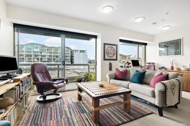 Photo of property in Sol Apartments, 13/37 Jessie Street, Te Aro, Wellington, 6011