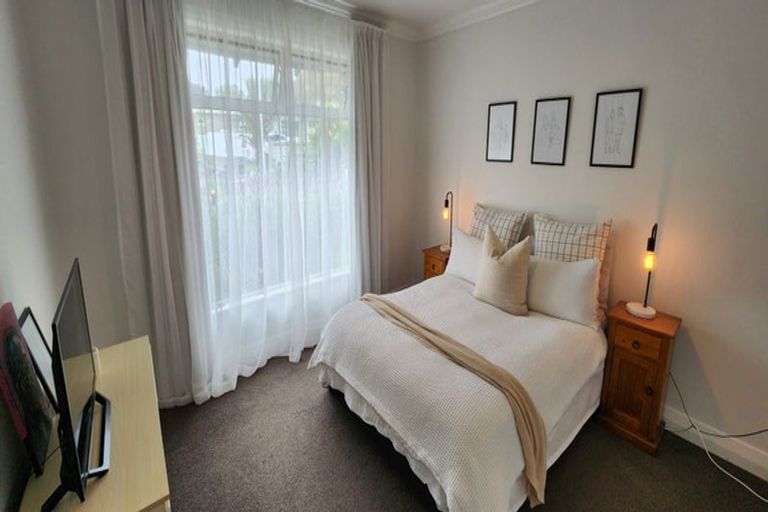 Photo of property in 15 Burns Street, Westown, New Plymouth, 4310