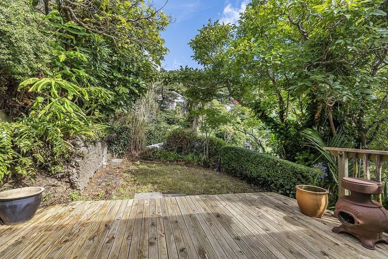 Photo of property in 14 Mount Pleasant Road, Aro Valley, Wellington, 6012