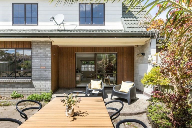 Photo of property in 2/409 Knight Street, Hastings, 4122