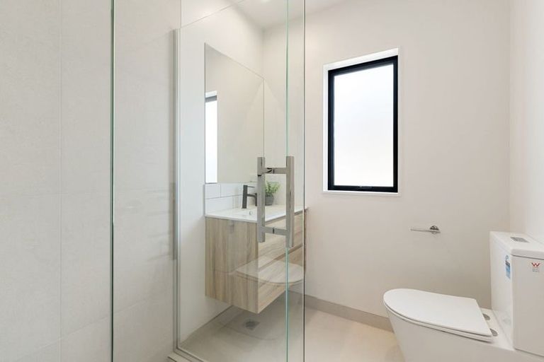 Photo of property in 2/41 Forsyth Street, Saint Andrews, Hamilton, 3200