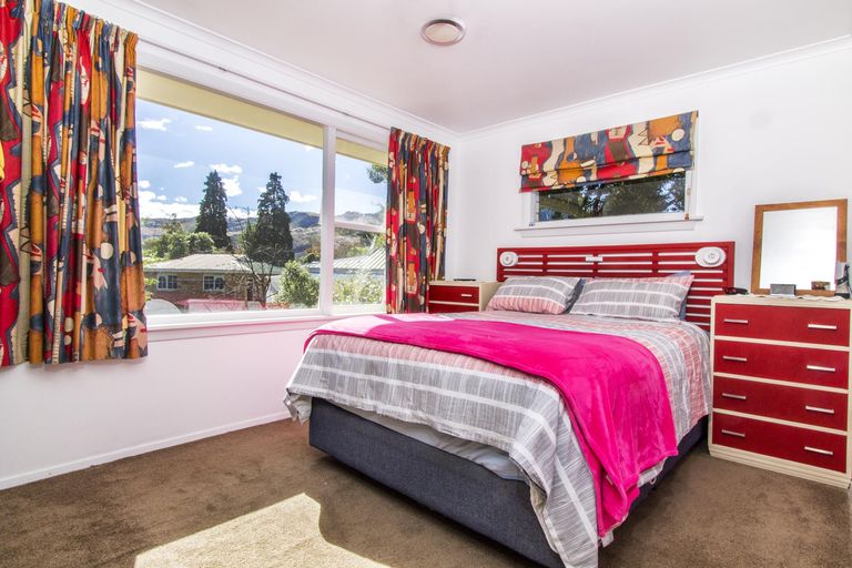 Photo of property in 8 Monaghan Street, Cromwell, 9310