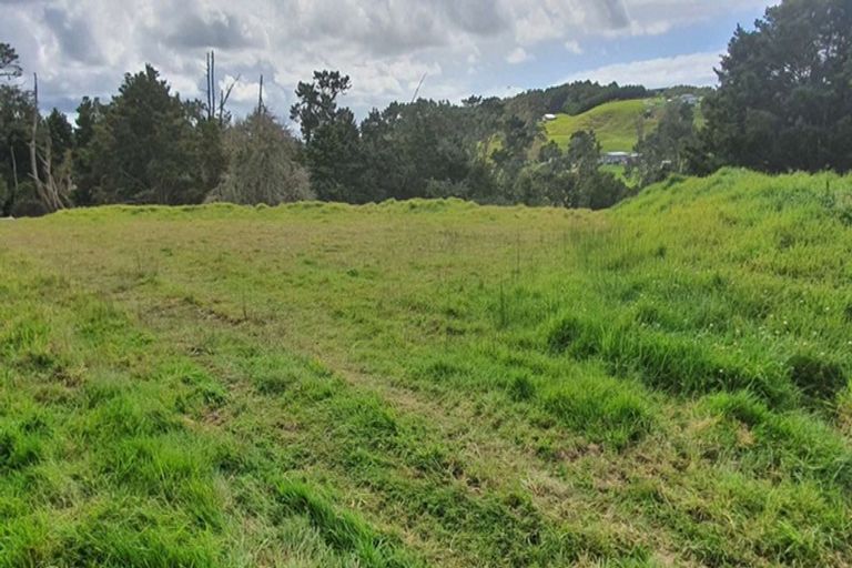 Photo of property in 581 Valley Road, Kaiwaka, 0573