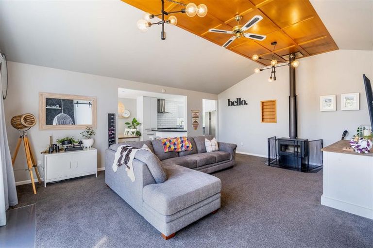 Photo of property in 15 Weka Street, Waikiwi, Invercargill, 9810