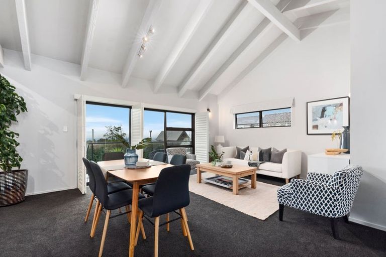 Photo of property in 2/13 Muritai Road, Milford, Auckland, 0620