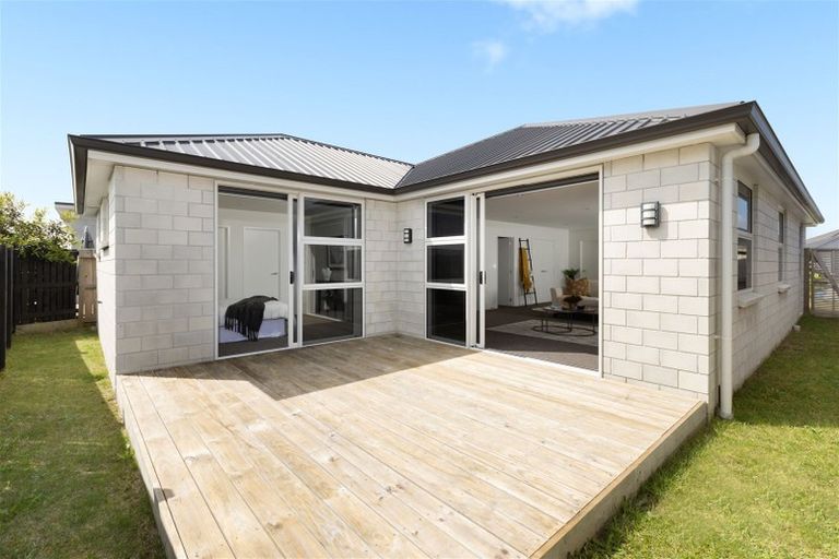 Photo of property in 30 Marion Crescent, Papamoa Beach, Papamoa, 3118