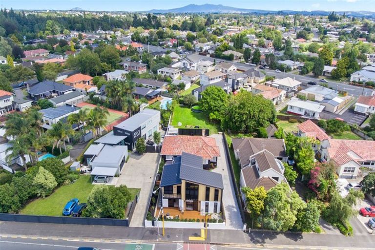 Photo of property in 1347a Victoria Street, Beerescourt, Hamilton, 3200