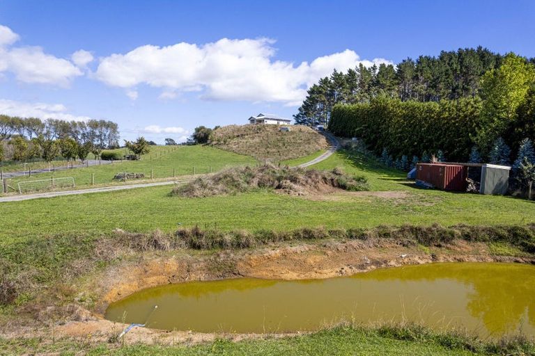 Photo of property in 1106 Egmont Road, Egmont Village, New Plymouth, 4372