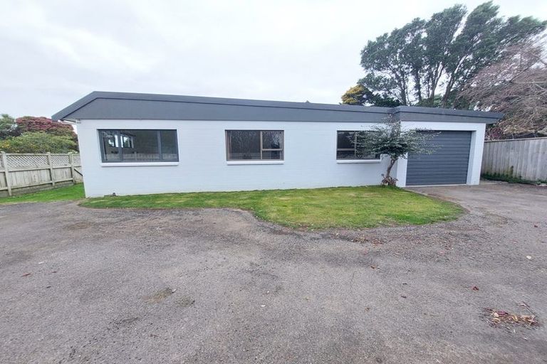 Photo of property in 3 Prudence Place, Oakura, 4314