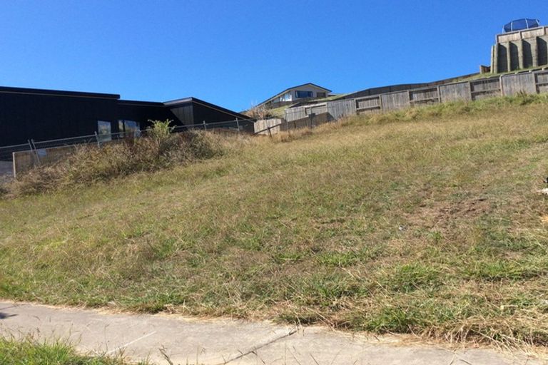Photo of property in 18 Bob Carter Place, Welcome Bay, Tauranga, 3175