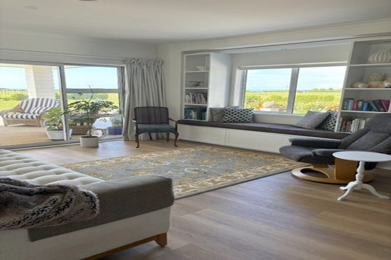 Photo of property in 60 Turangi Road, Motunui, Waitara, 4383