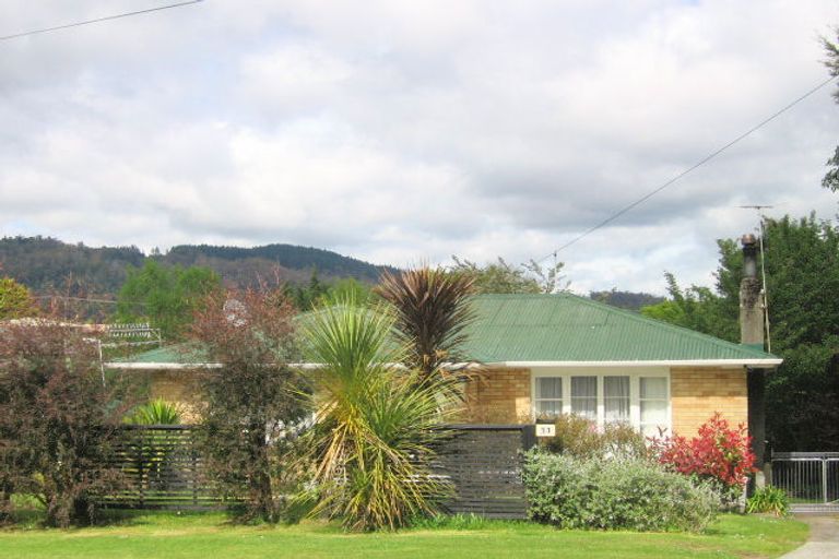 Photo of property in 11 Melrose Avenue, Owhata, Rotorua, 3010