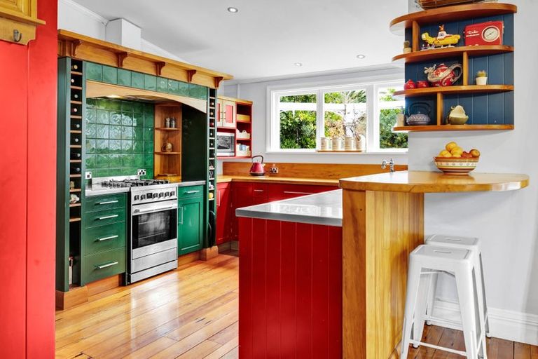 Photo of property in 197 Waihi Road, Hawera, 4610