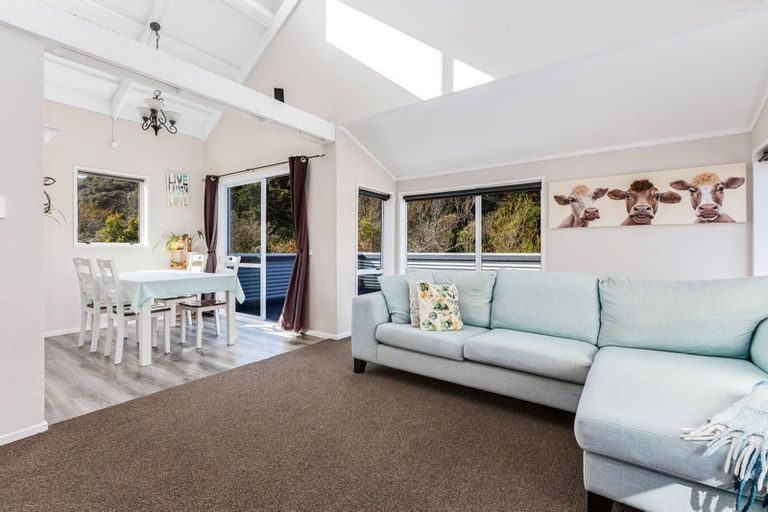 Photo of property in 25 The Companionway, Whitby, Porirua, 5024