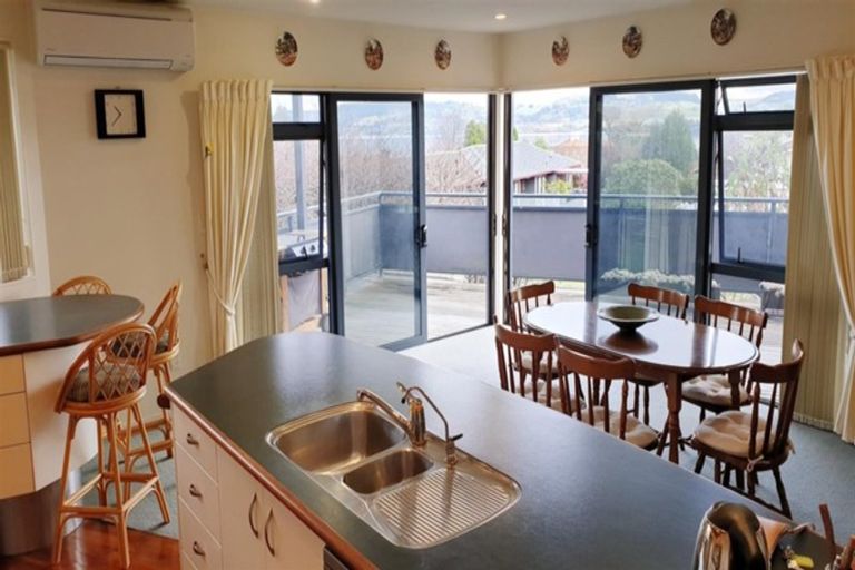 Photo of property in 47 Arrowsmith Avenue, Waipahihi, Taupo, 3330