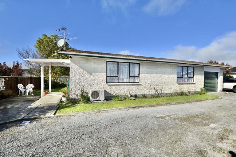 Photo of property in 16a Seddon Street, Carterton, 5713