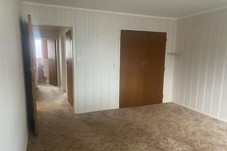 Photo of property in 2 Garnet Grove, Birchville, Upper Hutt, 5018