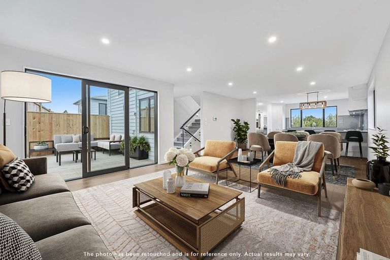 Photo of property in 29d Rotoiti Avenue, Pakuranga Heights, Auckland, 2010