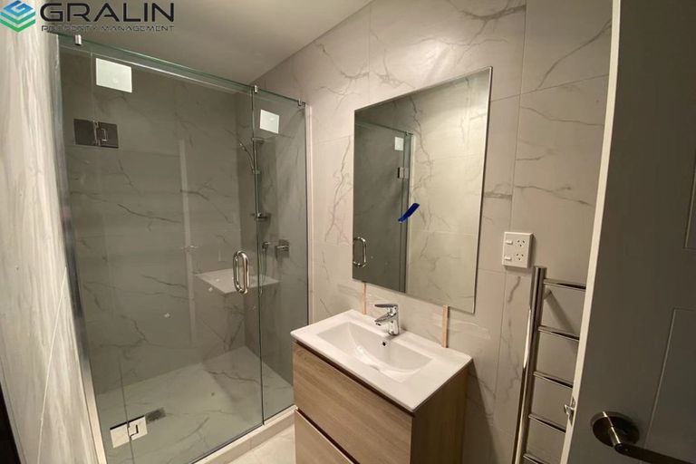 Photo of property in 9 Waihou Crescent, Albany Heights, Auckland, 0632