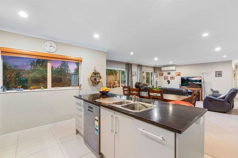 Photo of property in 45 Te Otinga Place, Pyes Pa, Tauranga, 3112