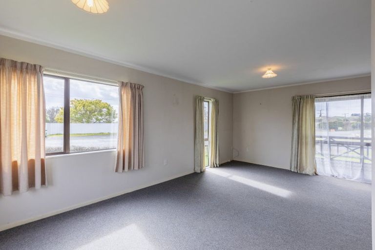 Photo of property in 14 Svenson Road, Waipukurau, 4200