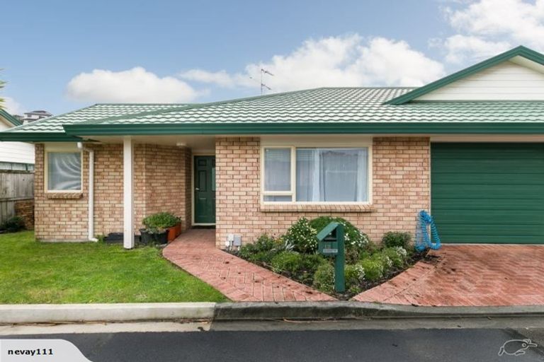 Photo of property in Miramar Villas, 12/6 Brussels Street, Miramar, Wellington, 6022