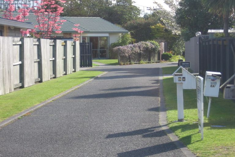 Photo of property in 8 Balmacewen Place, Mount Maunganui, 3116