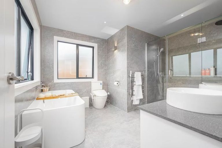 Photo of property in 47d Kawerau Avenue, Devonport, Auckland, 0624