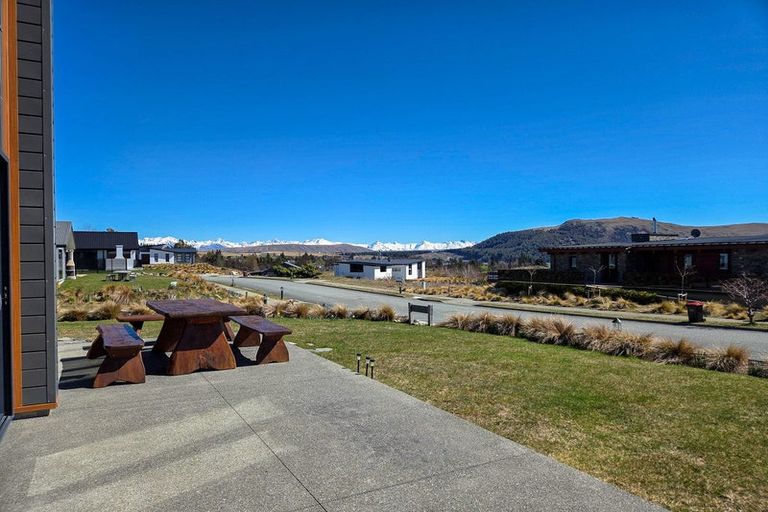 Photo of property in 1 Manning Place, Lake Tekapo, 7999