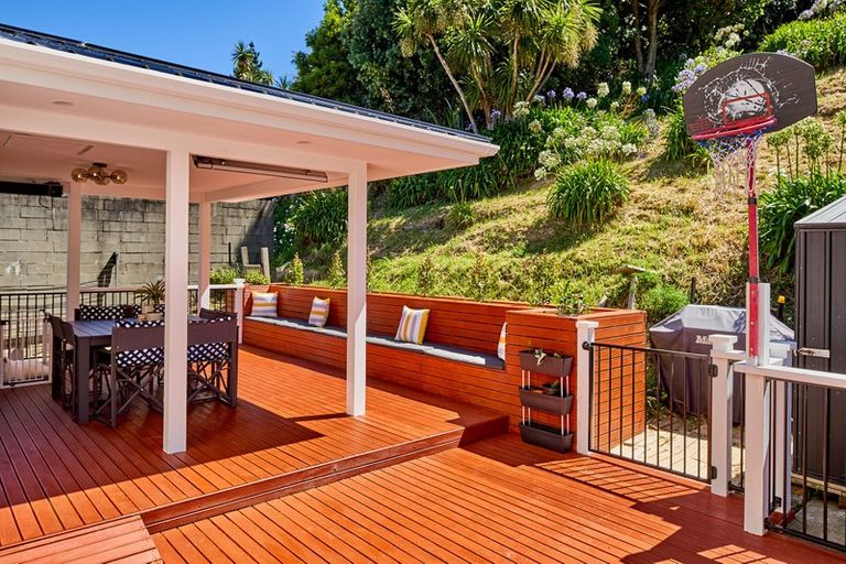 Photo of property in 61 Dimock Street, Titahi Bay, Porirua, 5022