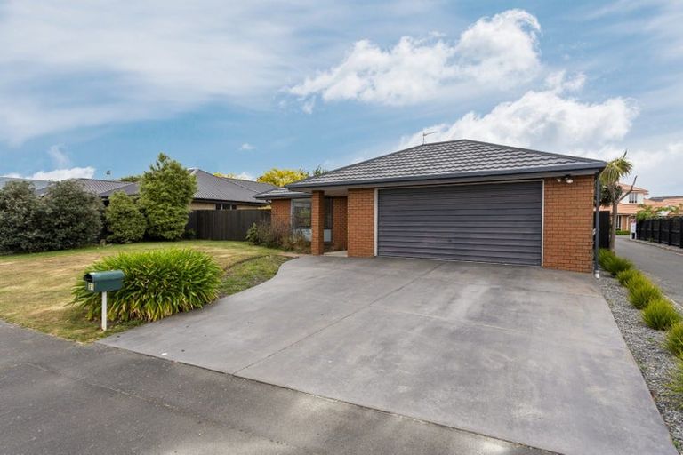 Photo of property in 35 Broadhaven Avenue, Parklands, Christchurch, 8083