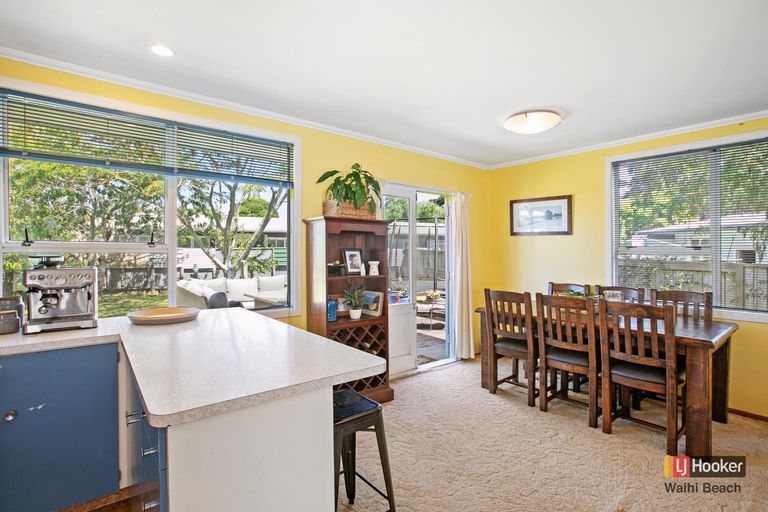 Photo of property in 2 Hillview Road, Waihi Beach, 3611