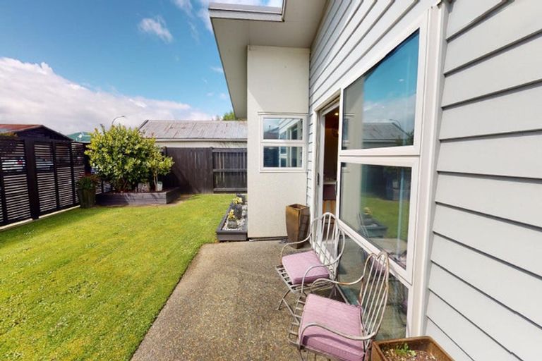 Photo of property in 12a Oxford Street, Hokowhitu, Palmerston North, 4410
