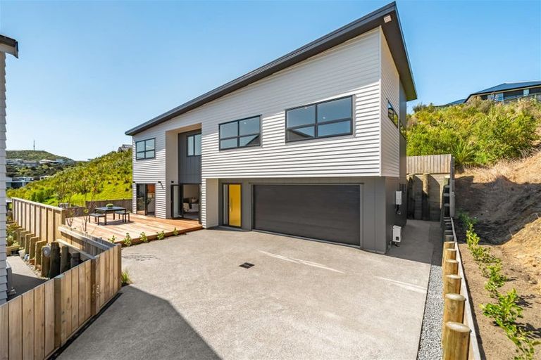 Photo of property in 37a Waitaria Terrace, Aotea, Porirua, 5024