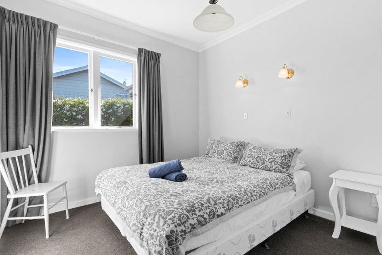 Photo of property in 64 Cologne Street, Martinborough, 5711