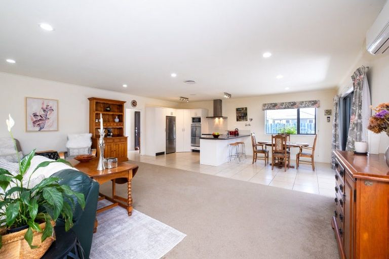 Photo of property in 3 Waitaha Place, Clive, 4102