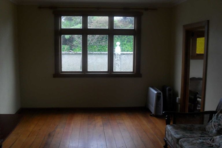 Photo of property in 11 Lawry Street, Moturoa, New Plymouth, 4310