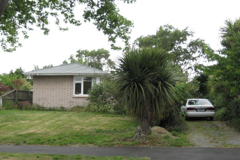 Photo of property in 17 Whitby Street, Burnside, Christchurch, 8053