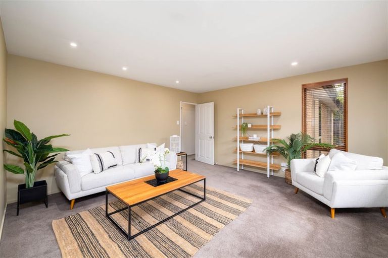 Photo of property in 8 Piper Lane, Beckenham, Christchurch, 8023